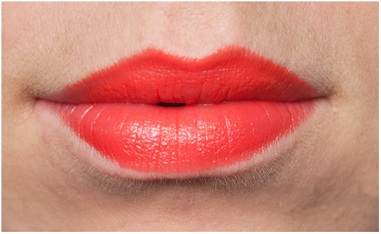 Maybelline-Electric-Orange-lips