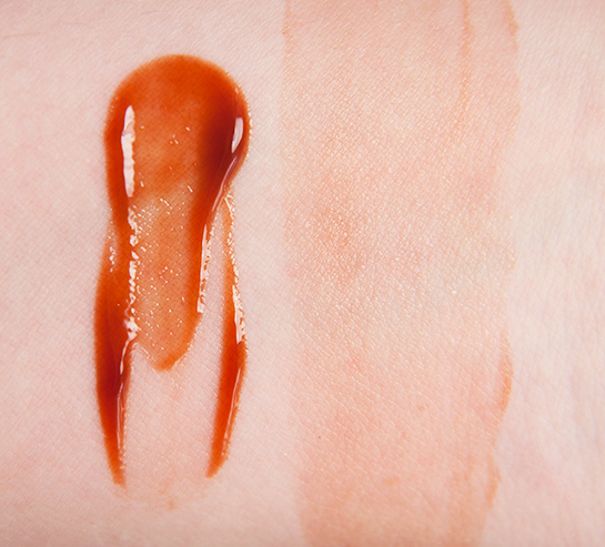The-Body-Shop-Honey-Bronze-Face-Gel-Swatches