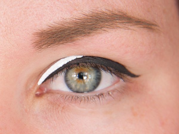 Maybelline-Master-Ink-Matte-White-Eyeliner-Eyes