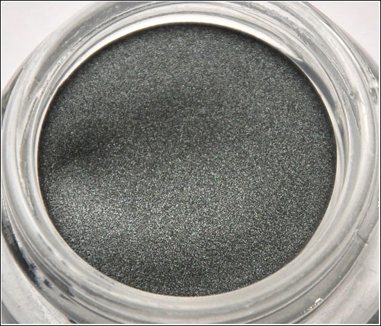 Benefit Creaseless Cream Eyeshadow/Liner Strut