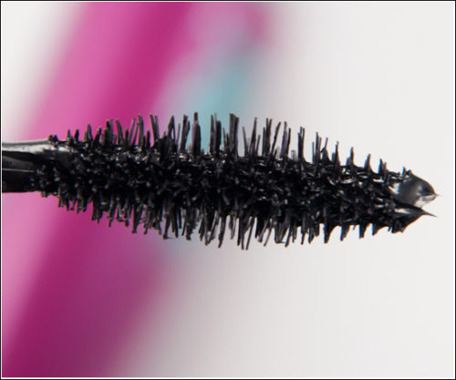 Maybelline The Falsies Feather-Look Volum' Express Mascara