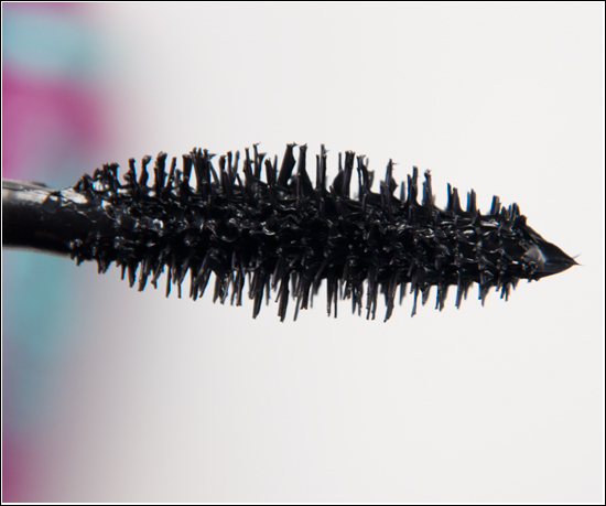 Maybelline The Falsies Feather-Look Volum' Express Mascara