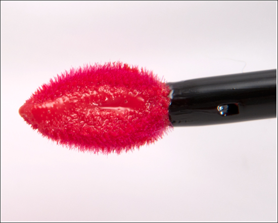 L'Oréal Shine Caresse Lip Gloss Juliet (300)