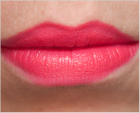 Maybelline Color Sensational Vivid Lipstick Shocking Coral 910