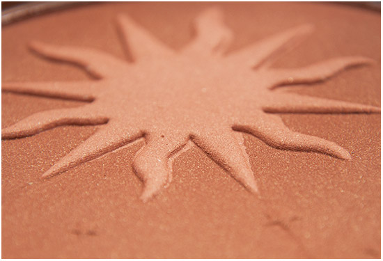 VLD-Sun-Kissed-Bronzing-Powder002