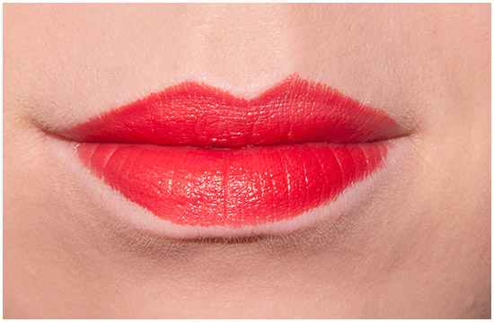 Loreal-Lipstick-Perfect-Red-377-Swatches