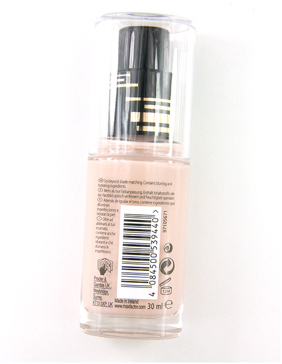 Max Factor Miracle Match Blur & Nourish Foundation