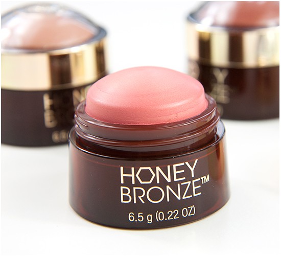 The Body Shop Honey Bronze Highlighting Dome 01