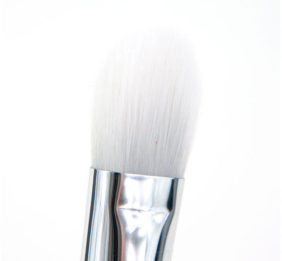 200 Oval Shadow Brush