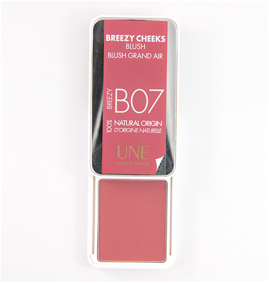 UNE-B07-Breezy-Cheeks