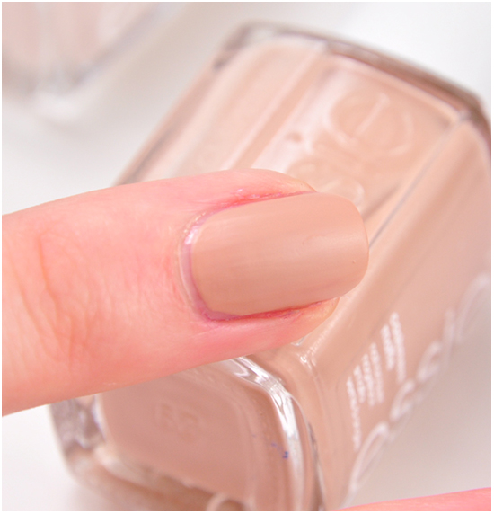essie-all-eyes-on-nudes-swatches