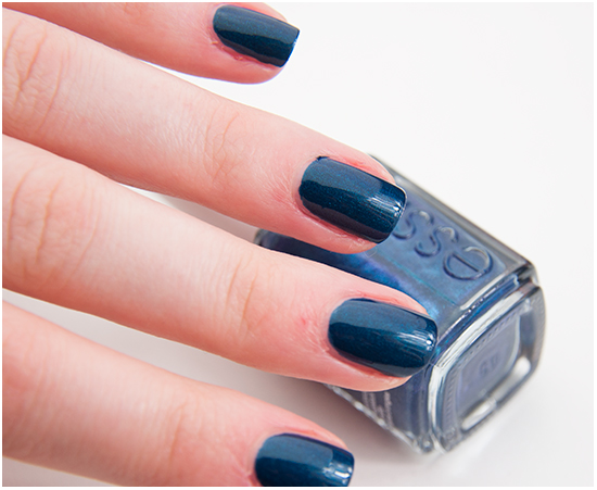 essie-bell-bottom-blues002