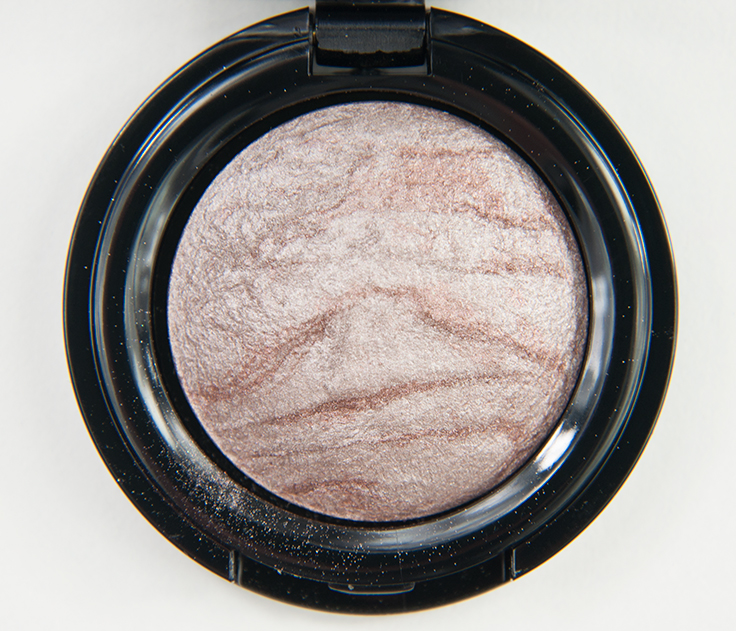 KICKS-Silver-Mining-Baked-Eyeshadow003