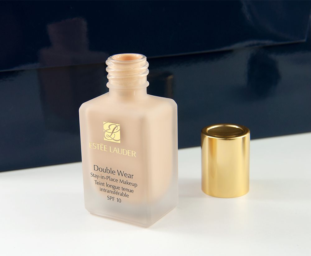 Estée Lauder 1W0 Warm Porcelain Double Wear Stay-in-Place Makeup Foundation